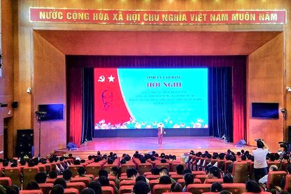 Thi công màn hình LED cho hội trường, trung tâm hành chính – Xu hướng 2025