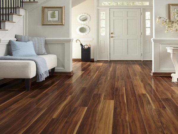 Một sàn gỗ đạt chuẩn cần đánh giá dưới nhiều tiêu chí khác nhau